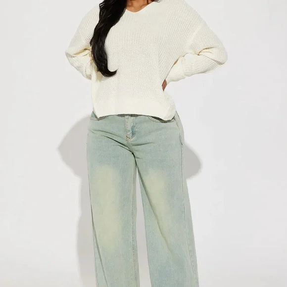 Fashion Nova Mauve Knit Twist-Front Women's Sweater - Picture 2 of 5